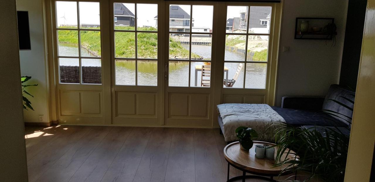Prachtig Vrijstaand Appartement Aan Het Water Хеерхуговаард Екстериор снимка